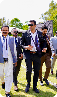 Modern Waterfront Home community-detail_img