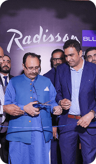 Modern Waterfront Home community-detail_img